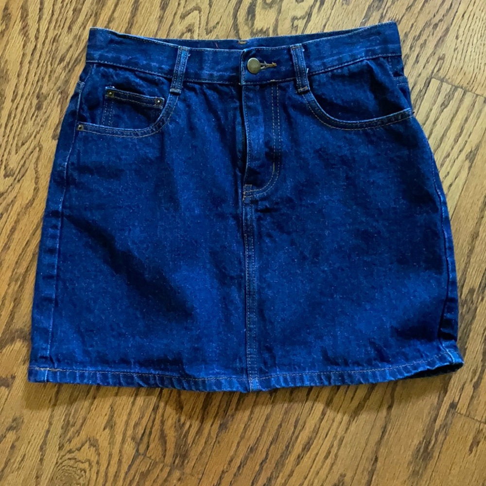 Chelsea and violet dark wash denim skirt